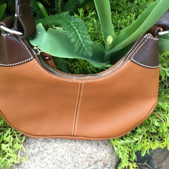 Dooney and Burke brown leather pocket book - Picture 4 of 8